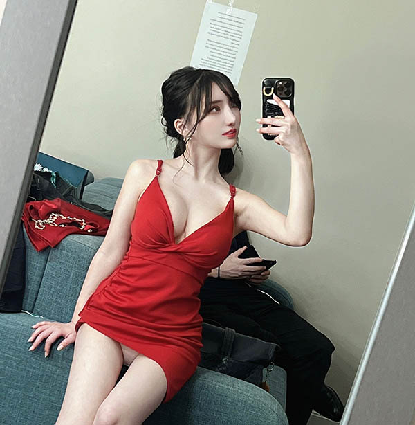 不只喜歡中文歌！楪カレン(楪可憐)還不穿內褲！