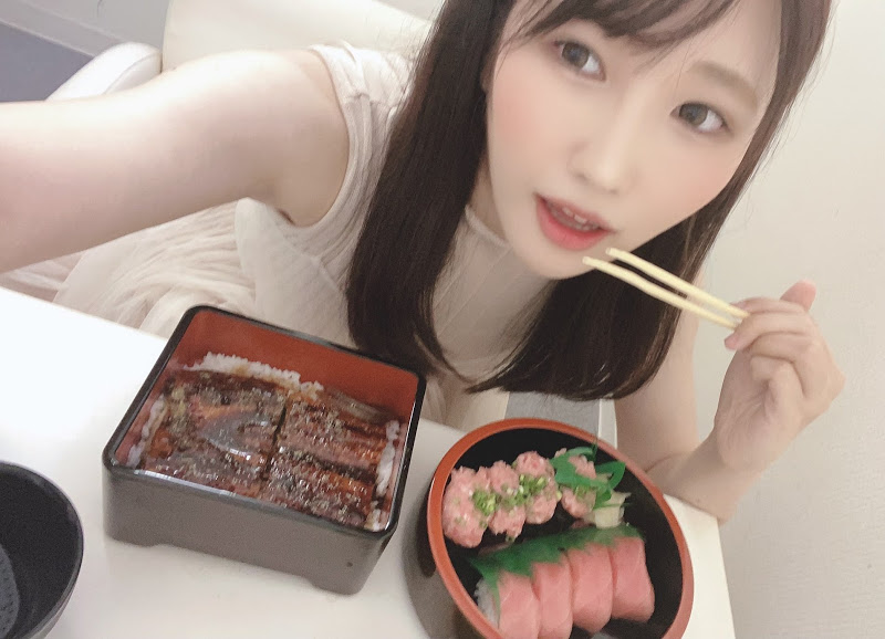 店內人氣第一女僕！ 飽滿E罩杯美少女「志恩真子」出道！