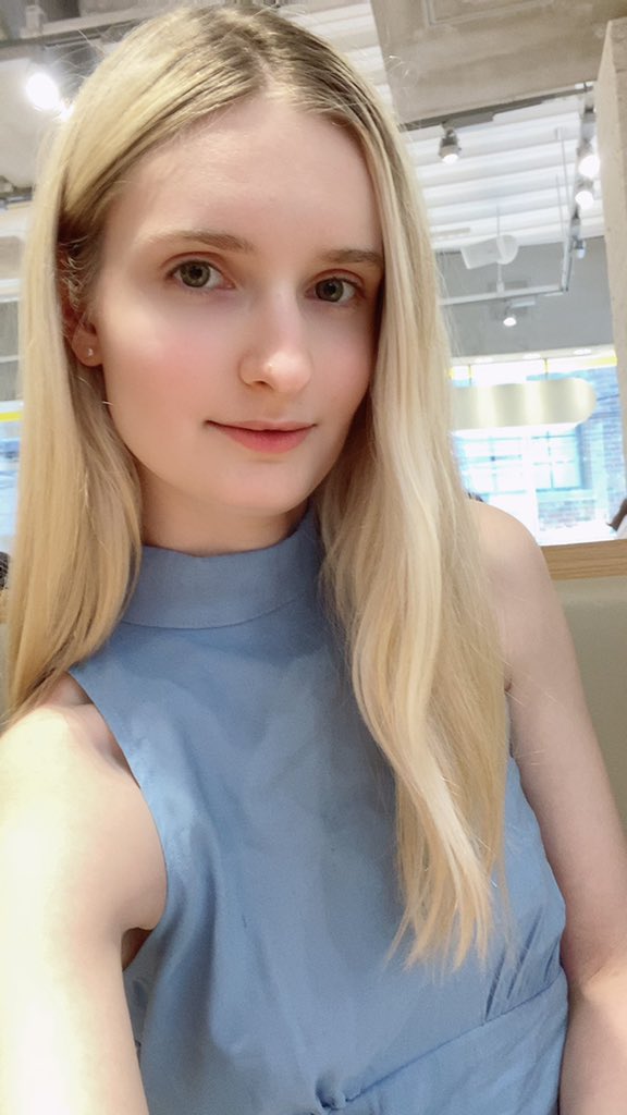 白肌美妖精！長腿C罩杯歐洲美少女「艾瑪・羅倫斯」出道！