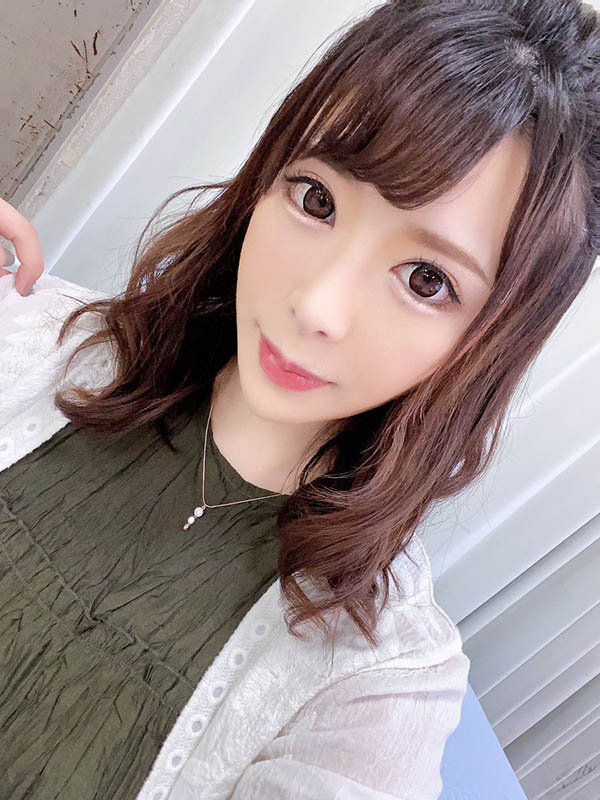 長舌美女！ 172公分長腿H罩杯女優「辻井穗香」推特火力展示傲人舌長電翻粉絲！