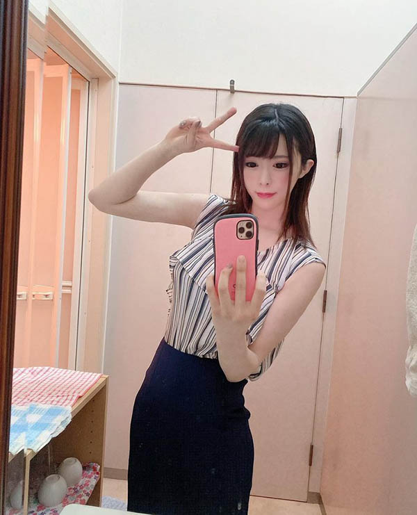 長舌美女！ 172公分長腿H罩杯女優「辻井穗香」推特火力展示傲人舌長電翻粉絲！