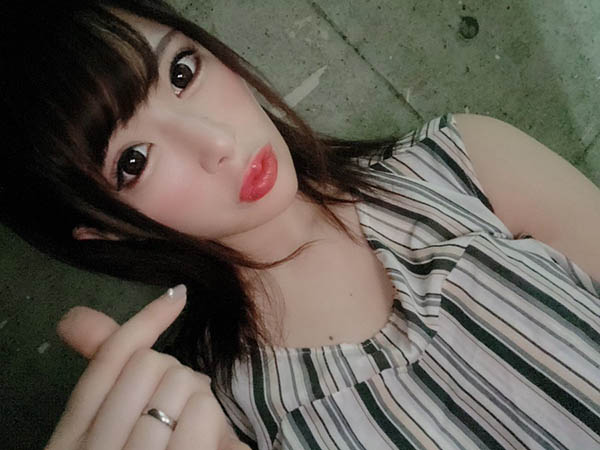 長舌美女！ 172公分長腿H罩杯女優「辻井穗香」推特火力展示傲人舌長電翻粉絲！