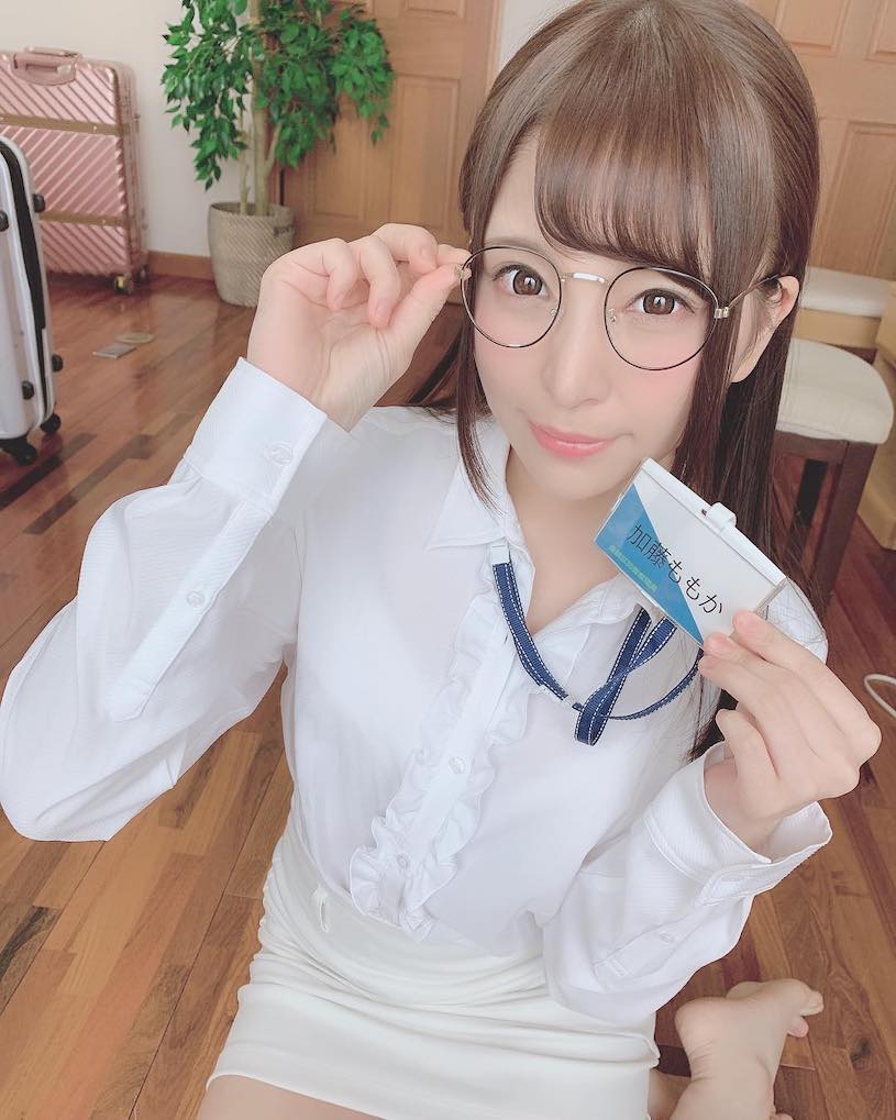 曾是SOD宣傳部之花！最強E奶眼鏡娘「佐藤乃乃果」！