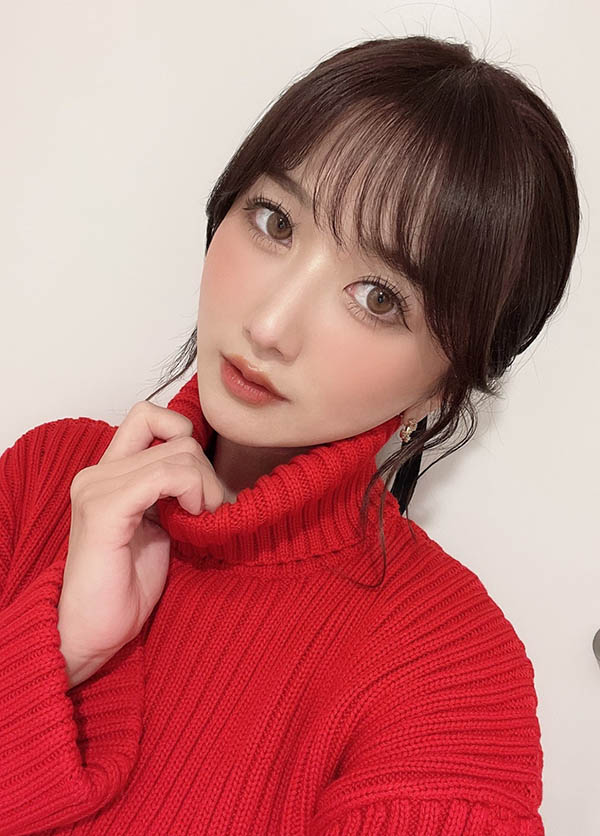 潮吹女王、暗黑舌姬全靠邊站​​「挑逗女帝」上舔下噴多功能銷魂體超實用