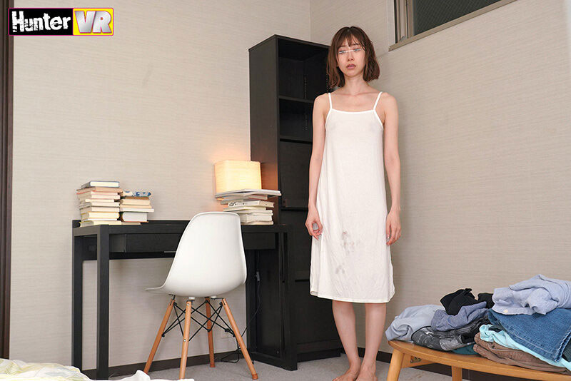 半透明的人影出現……這支VR片有鬼!