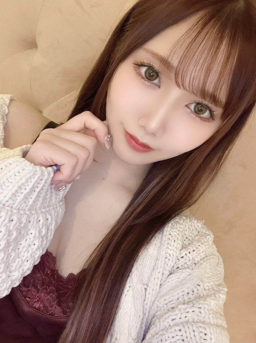 當過女僕店員和風俗娘! 22歲F奶「齋藤亞美里」成新一代發片機!