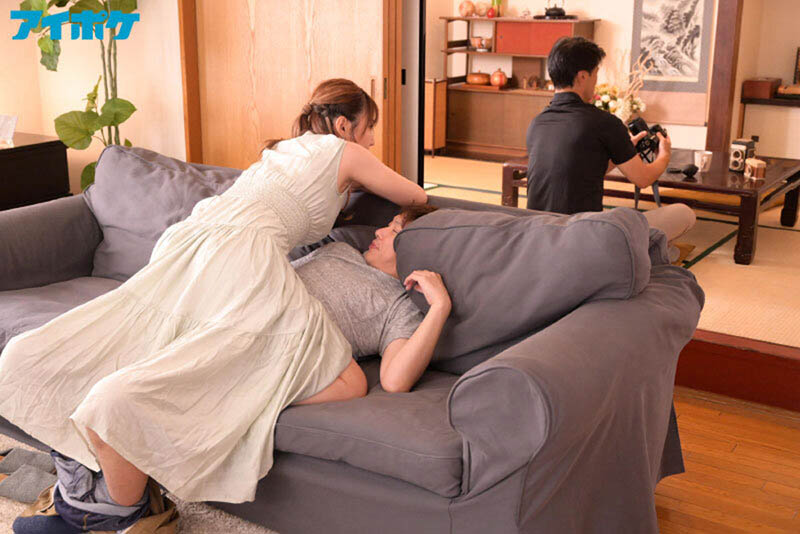 大嫂是前女友「天海翼」?在家當砲友「裙子內偷偷進入」!