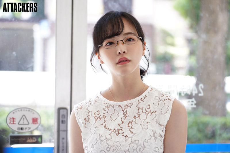 害羞人妻「三宮つばき」超市偷東西被抓為封口只好淪店長玩偶