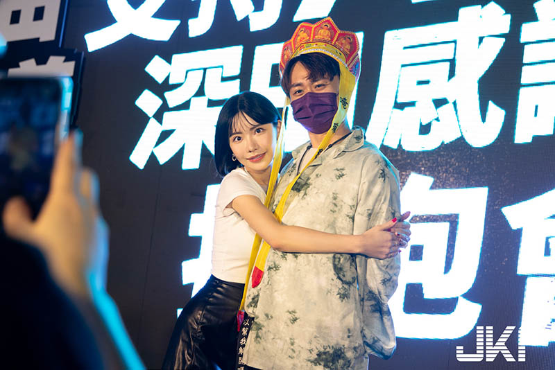 PTT的lunchboxx大大，深田えいみ(深田詠美)有事問您