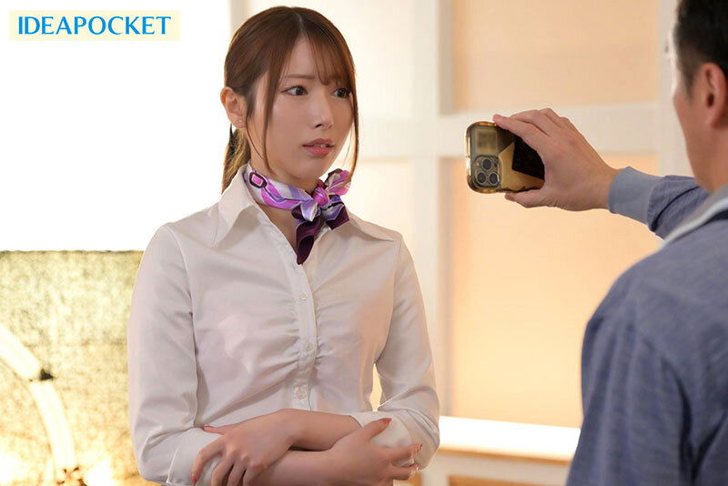 新人美容師「西宮ゆめ」上班第一天就遇到學生時性侵她的班導