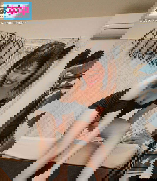 卵蛋排空!頂級癡女「美谷朱里」突襲M男家,又打又踩逼他中出