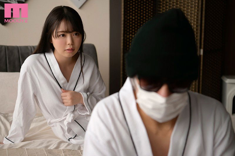 在爸爸活APP發現女兒好友「百瀬あすか」，變裝與她見面...再中出了一番！