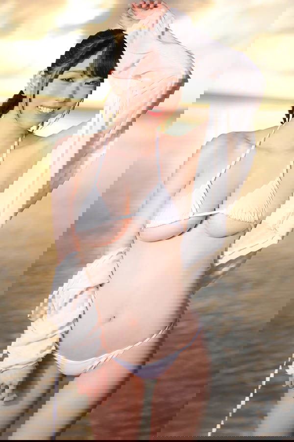 價值一億元的超強BODY！新人女優「百田光希」風光出道，J奶細腰就是值錢