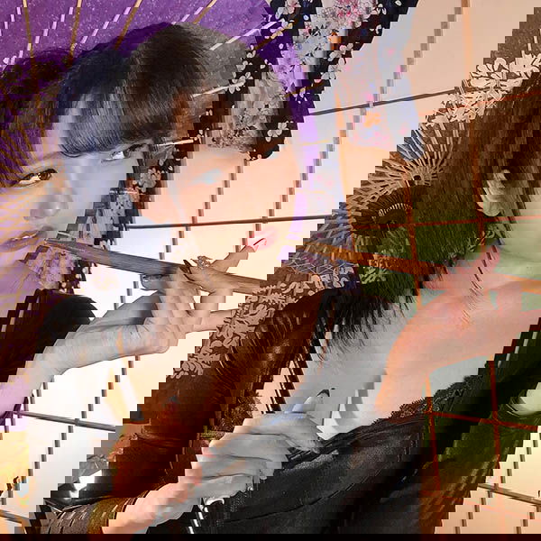 橫濱中華街援交學生妹身分起底！地下偶像變黑黑女神…人氣不崩反升