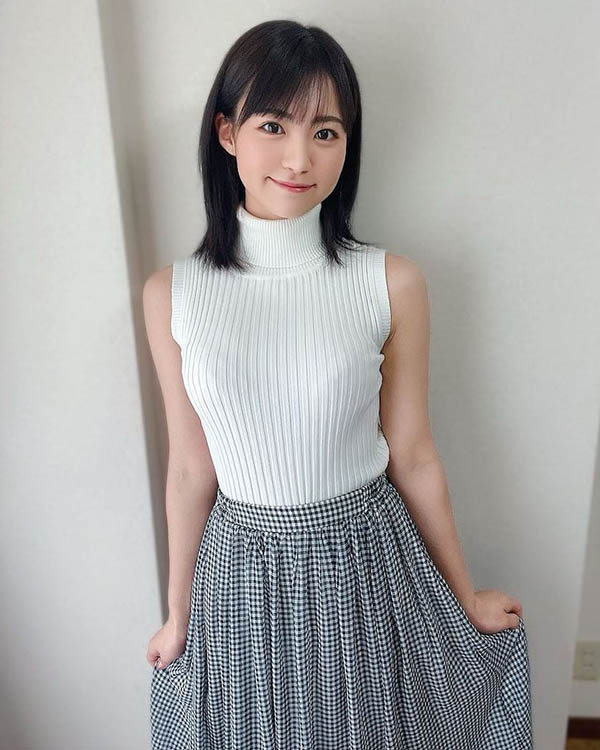 AV界國民美少女「東條夏」顏值超甜，辦感謝祭「首搭魔鏡號」！