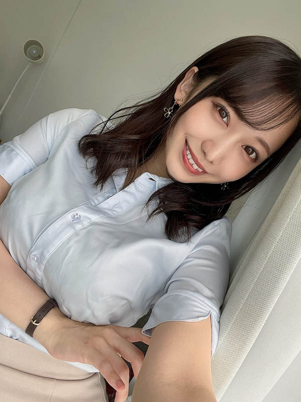 美少女女優「彌生美月」進化成火辣人妻，G罩杯美乳辣度爆表！