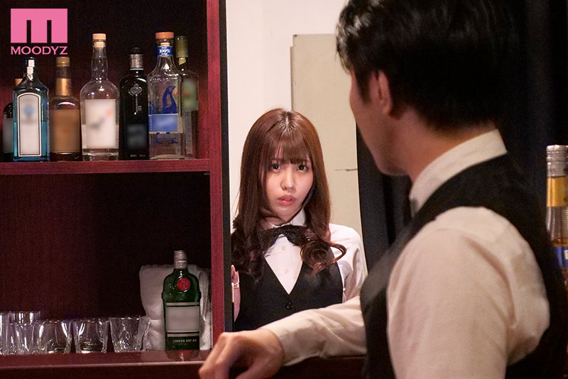 店長與女員工不倫NTR!閉店後偷情啪啪… 營業場所直接變砲房好刺激