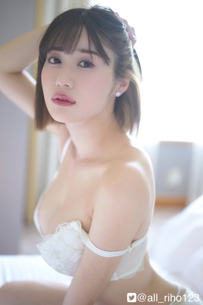 SOD正妹「藤森裡穗」洶湧G奶超惹火,「白皙曲線」實用性爆表!