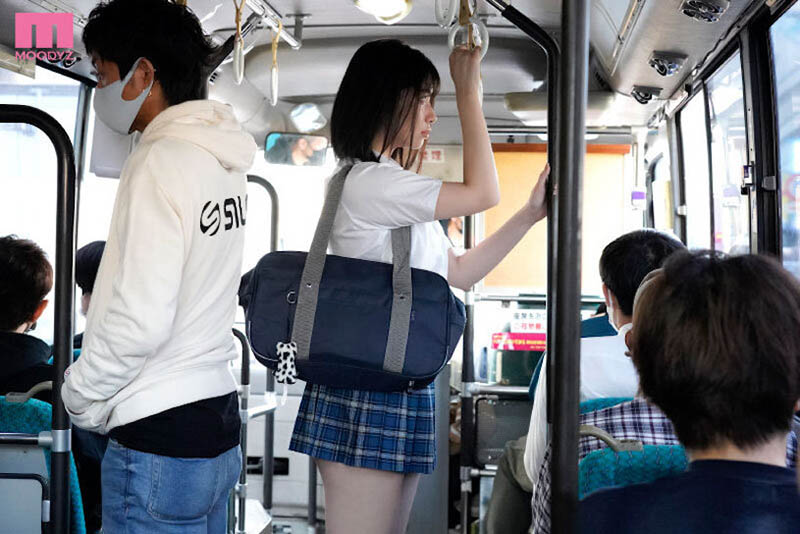 癡漢的超強指技讓人爽翻，美少女「石原希望」牽絲般的愛液要滿出了...