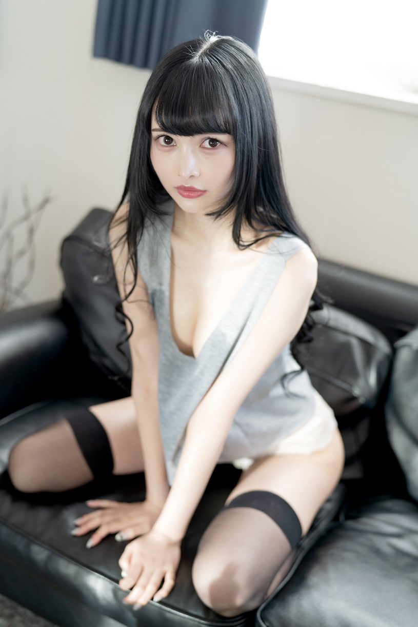 雙馬尾小惡魔！正妹女偶像「跡美朱里」是超強合法18歲！