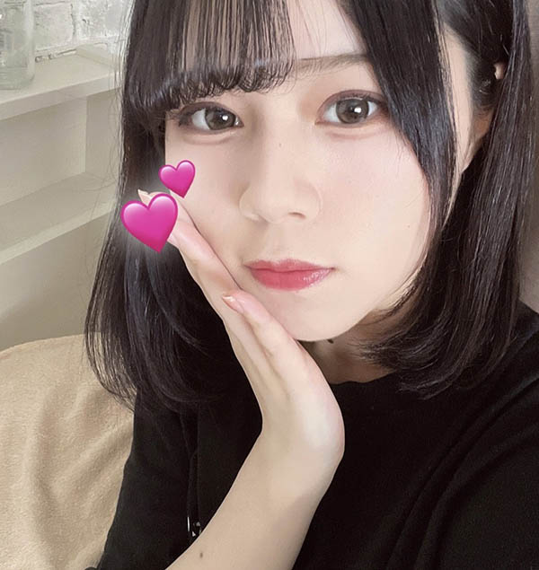 可能是近期最好的眼鏡妹！功課很好的她性慾旺盛就噴！