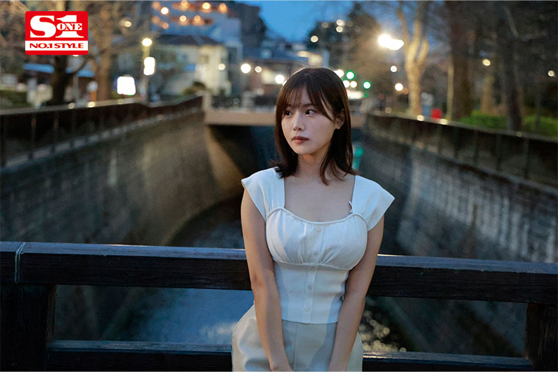 絕對高潮，差點壞掉！ 「本鄉愛」活塞運動不停歇，拍攝場地濕了一大片