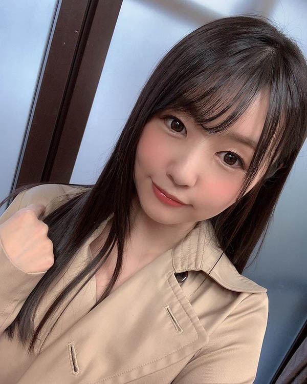 拍過1500多部！ 16年都是童顏美乳的正妹女優「蕾」!