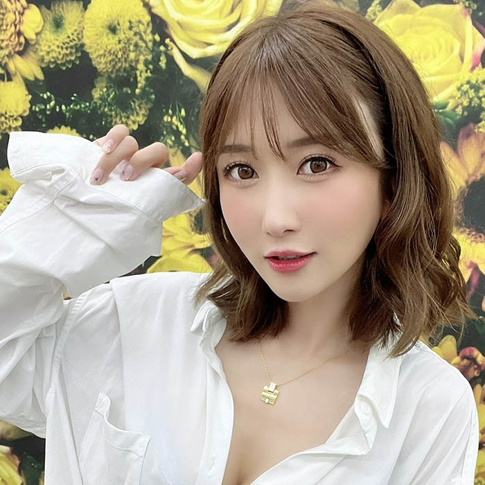 潮吹女王、暗黑舌姬全靠邊站​​「挑逗女帝」上舔下噴多功能銷魂體超實用