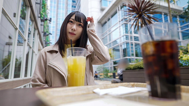 路邊搭訕20歲「素人正妹」！愛運動的女大學生麗娜醬，體力超好很耐操！