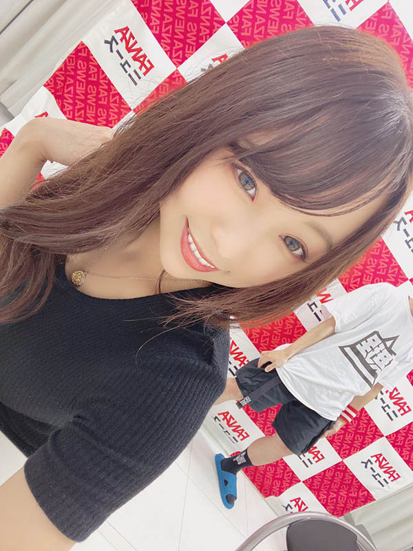 感謝追蹤破萬！ G罩杯小馬新人女優「天音真比奈」獻上超有誠意祭品照！