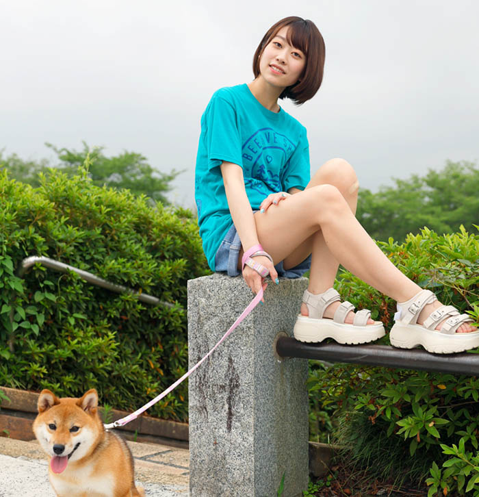 為了演唱會下海！乍看是小男生的她其實很愛搞！