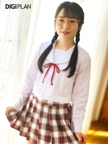 解密!那位無碼賣家口中100年才有一個的美小女是? …