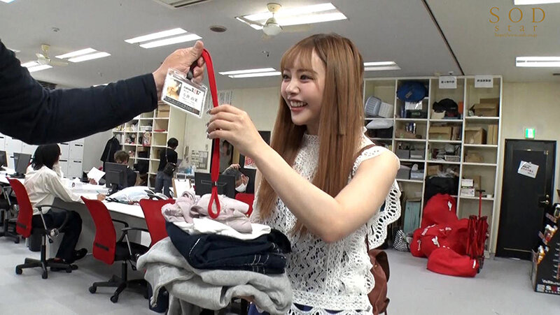 屈辱業務! 「小倉由菜」一日助導體驗邊工作還要被無預警插入