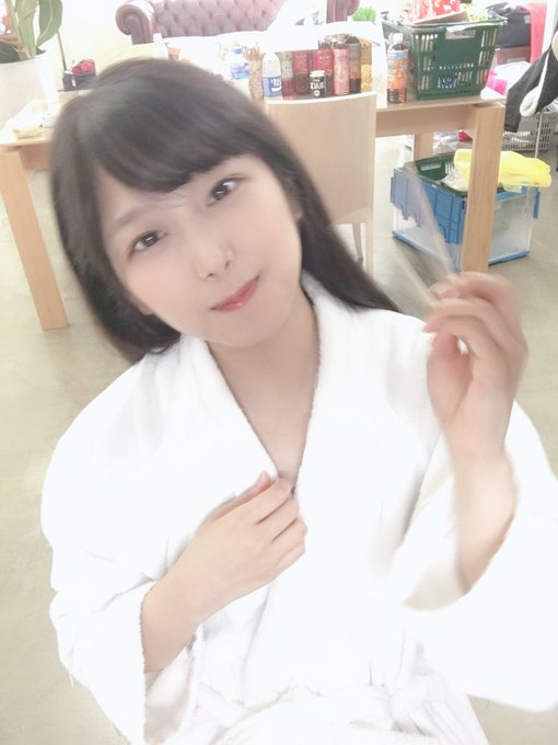 可愛小兔牙！ D罩杯清純美少女「前乃菜菜」改名再出發！