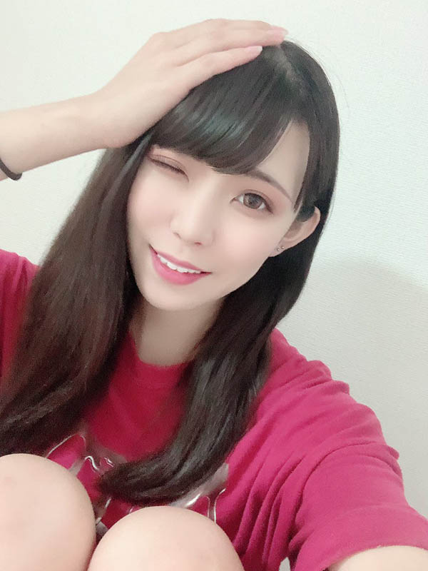 氣質長髮！ 短小精悍的小馬美少女「淺見玲奈」！