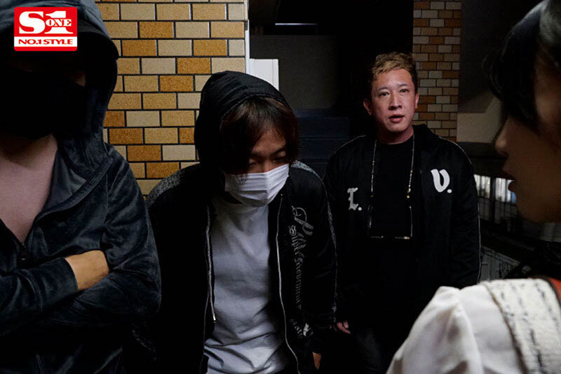 悲慘NTR！童顏巨乳女友「羽咲美晴」慘遭同學下藥多人玷汙！