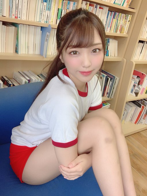 性感極度高開衩！ 美少女新人「木下日葵」競技泳裝造型讓粉絲瘋狂！