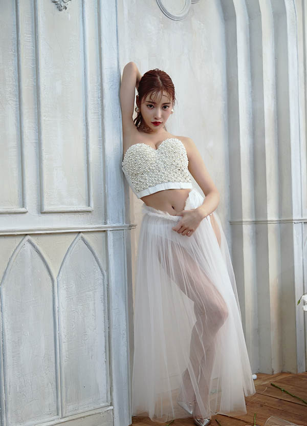 地雷系化妝、400次咖啡！ 「明日花綺羅」Youtube頻道開張滿月輕取276萬次點閱！