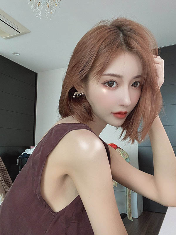 地雷系化妝、400次咖啡！ 「明日花綺羅」Youtube頻道開張滿月輕取276萬次點閱！