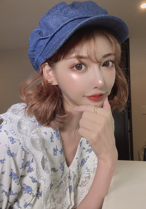 地雷系化妝、400次咖啡！ 「明日花綺羅」Youtube頻道開張滿月輕取276萬次點閱！