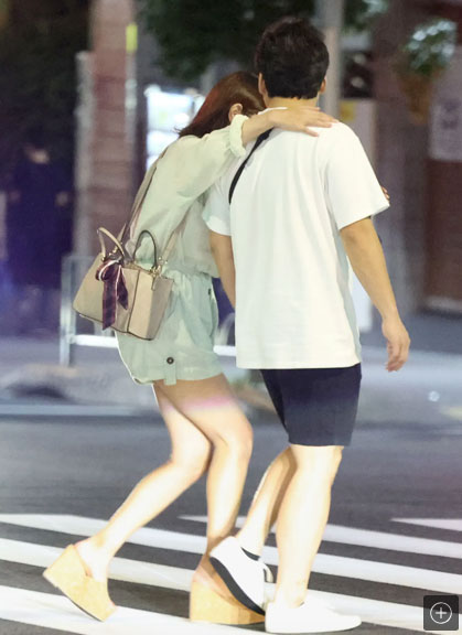 抓到了！美乃すずめ(美乃雀)和搞笑藝人過夜！