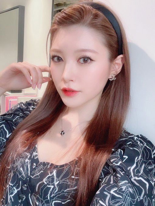 對鼻子不滿意！相沢みなみ(相澤南)去塑形了！