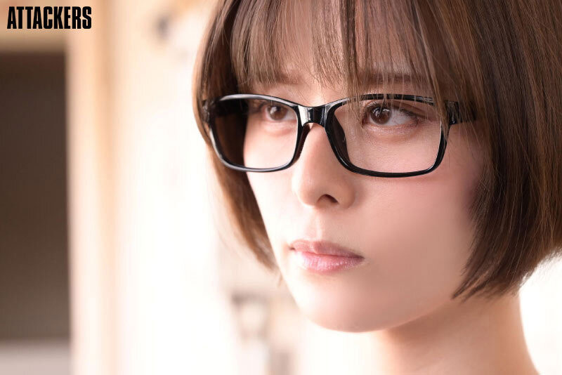 近期最勵志!拍了一堆糞作還下馬的她現在是兩大商人的專屬女優! ... ... ...