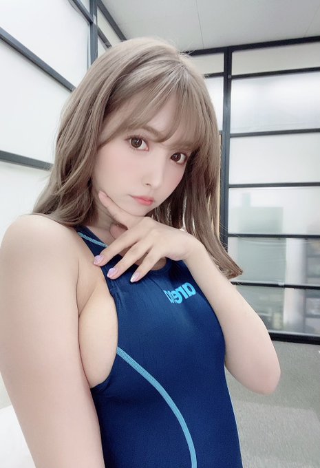 霸氣炸出！ F罩杯暗黑國民偶像「三上悠亞」左手一勾整片西半球應聲彈出！