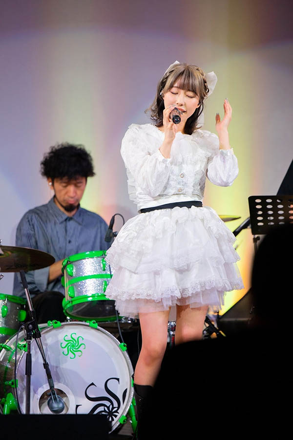 直播忍不住痛哭！あやみ旬果(彩美旬果)公開說自己的苦！