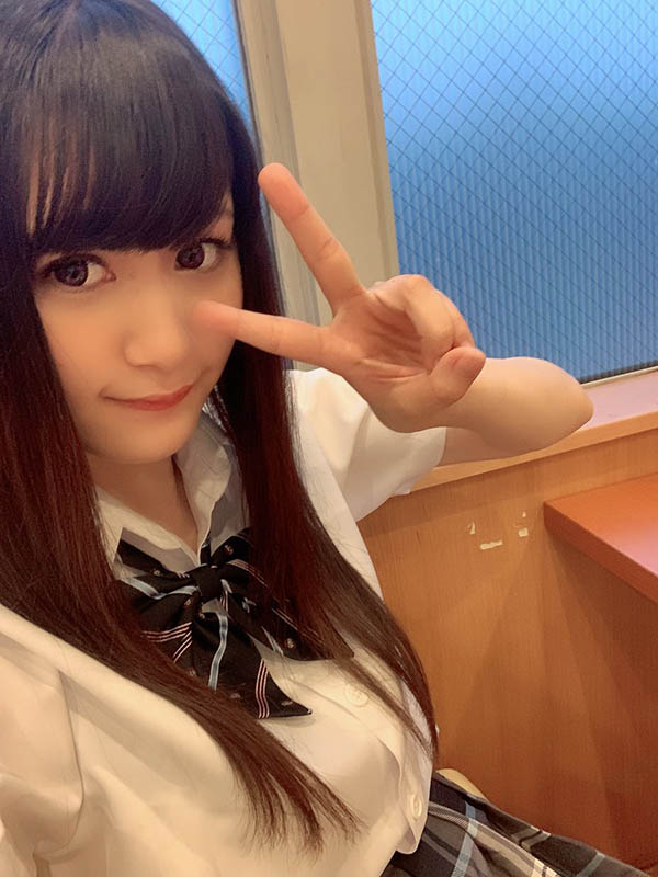 自曝過動症、被18歲同學發現拍！名門英文系美少女「流川帆波」出道狀況不斷？ ！