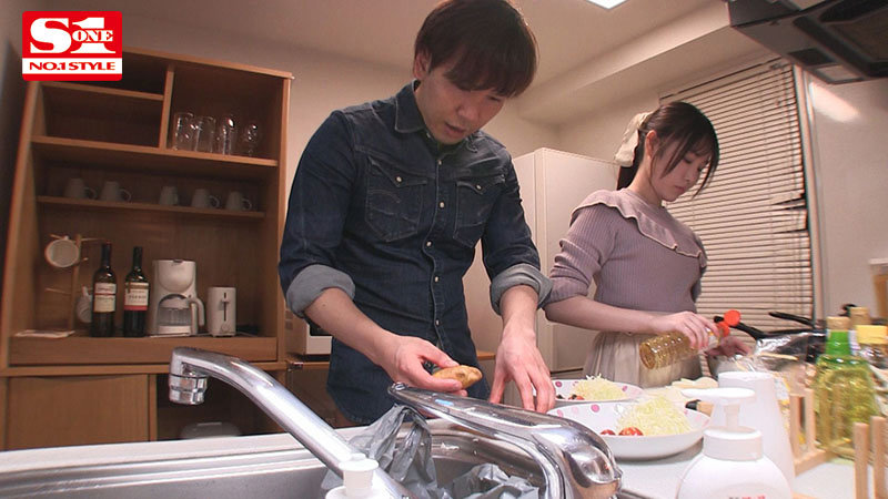 只能看不能吃！ 「香水じゅん」挑戰和男子同居一個月不做愛