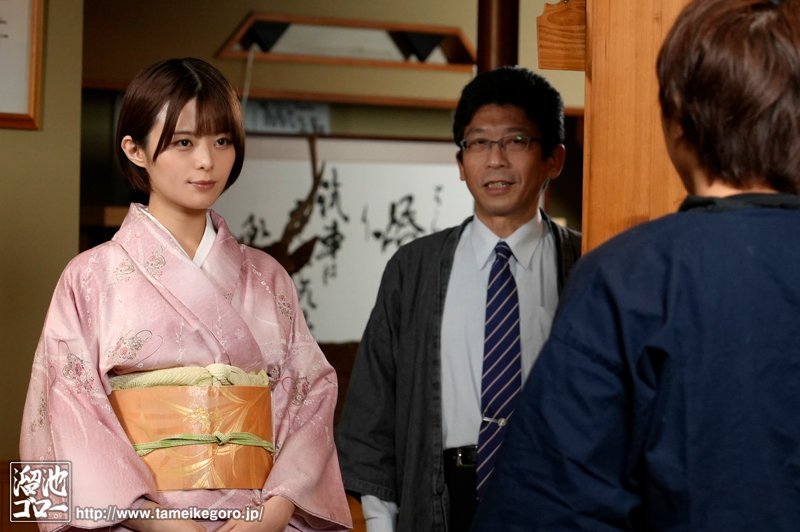 「月乃ルナ」逃離家暴丈夫回娘家巧遇青門竹馬展開不倫三天兩夜