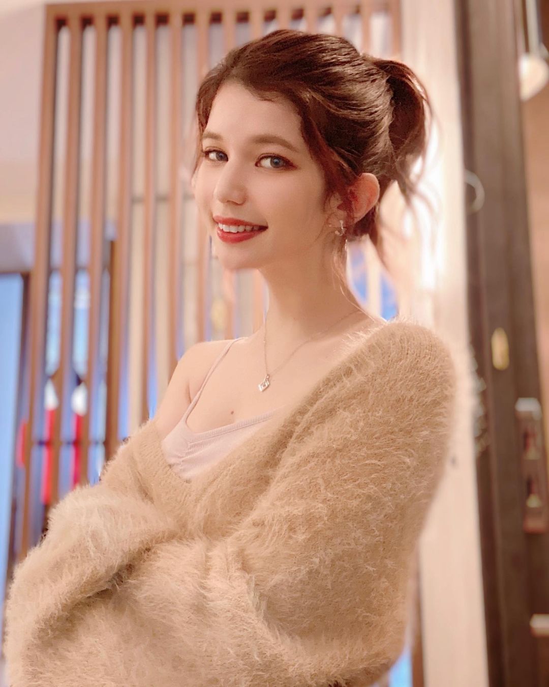 超激烈play！ F罩杯混血正妹「ローレン花戀」慘被調教到失禁痙攣！