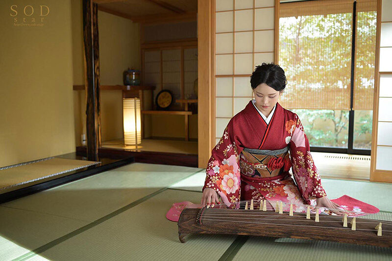 平生未有的大刺激!森林原人成了小鳥遊蘭的第二個男人! …